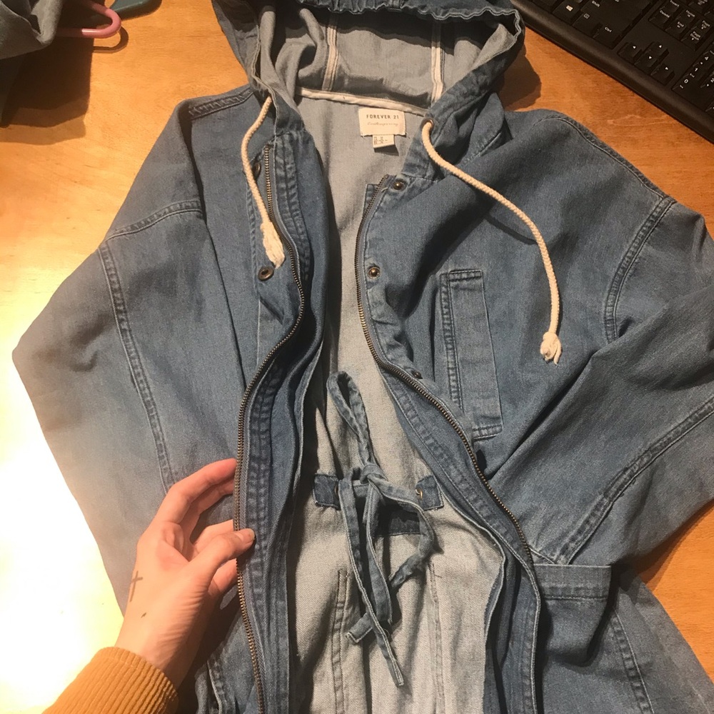 Jean jacket - Picture 2 of 4